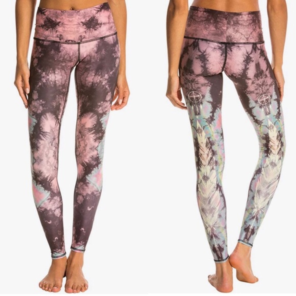 BNWT Teeki feather  leggings